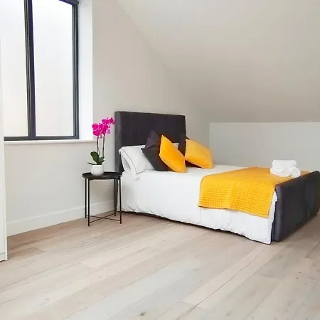 Luxurious And Modern 3B3B Apartment In Hammersmith London Exterior photo