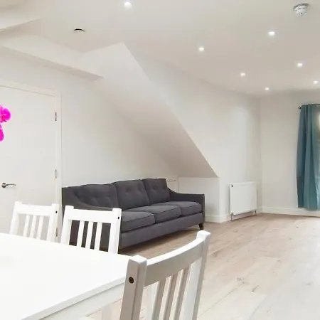 Luxurious And Modern 3B3B Apartment In Hammersmith London Exterior photo