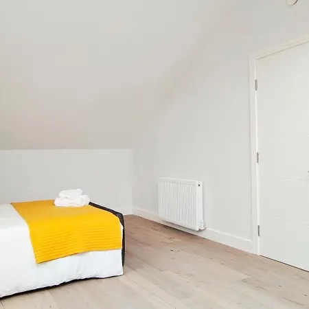 Luxurious And Modern 3B3B Apartment In Hammersmith London Exterior photo